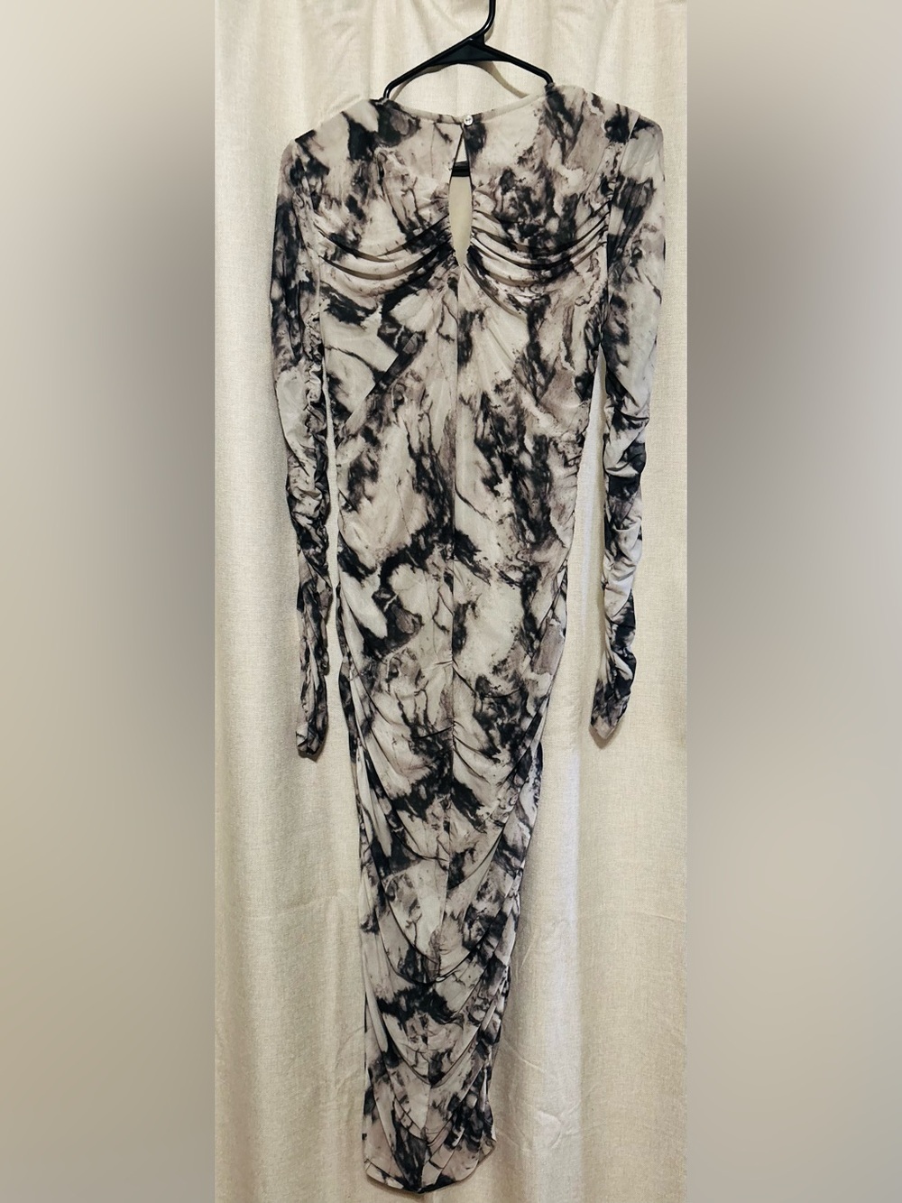 Walter Baker Marble-Print Long Sleeve Midi Dress in Black and Cream - Picture 5 of 6